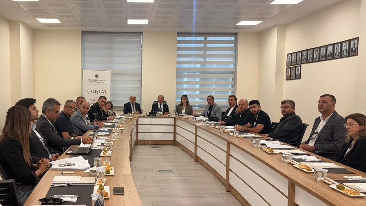 Atatürk Üniversitesinde Türkiye'nin kültürel miras politikaları düzenlenen çalıştayla masaya yatırıldı