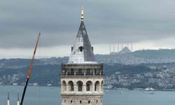 Galata Kulesi’nin alemine 61+2 metrelik paratoneri takıldı