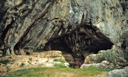 500 Bin Yıllık Mağarada Hedef Neanderthal Mezarı Bulmak