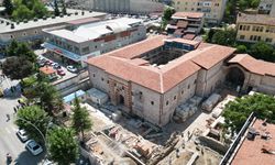 7 Asırlık Gök Medrese Yenileniyor