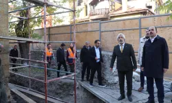 Tarihi Medrese ve Külliyede Restorasyon Sürüyor