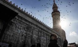 Emevi Cami’nde İlk Cuma Namazı