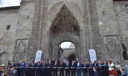 Tarihi Çifte Minareli Medrese’de Anlamlı Organizasyon