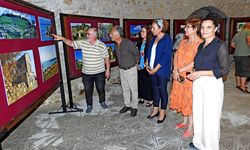Çeşme’nin tarihi yapıları resim ve fotoğraf kareleri