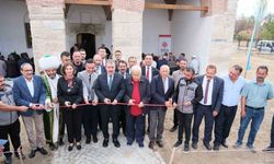 Tarihi Hamamkarahisar Ulu Camii yeniden ibadete açıldı