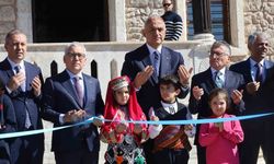 Numan Efendi Kütüphanesi hizmete açıldı