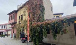 Eskişehir'de tarihi yapı kartpostallık manzara oluşturuyor