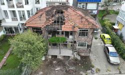 Gölcük'te atıl durumdaki tarihi yapı kütüphane oluyor