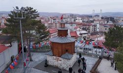 Kaybolan tarihi saat kulesi yeniden inşa edildi