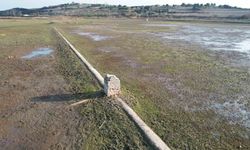 Su çekilince tarihi su kanalları gün yüzüne çıktı