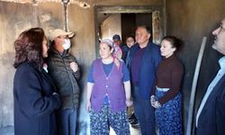 Başkan Aras Köksal yangında evleri hasar gören aileyi ziyaret etti