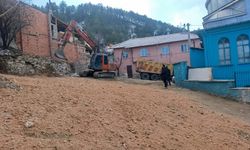 Kütahya'da tarihi caminin çevresi normale döndü