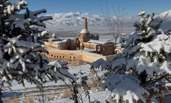 Tarihi Saray Bu Yıl Beyaza Doydu