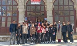 Öğrenciler tarihi camilerde buluşmaya devam ediyor