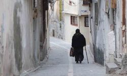 Urfa'nın 275 Tarihi Sokağına Işık