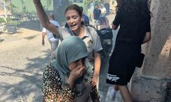 Tarihi bölgede çıkan yangının dumanı sebebiyle vatandaşlar zor anlar yaşadı