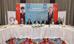 Mardin Valisi ve Büyükşehir Belediye Başkan Vekili Akkoyun, 'Terörsüz Türkiye sürecinin bu topraklarda barışın ve kardeşliğin kalıcı hale gelmesi açısından tarihi bir fırsat olduğuna yürekten inanıyoruz'