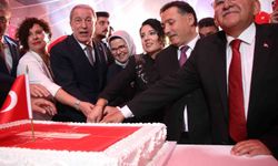 Vali Gökmen Çiçek: 'Tarihi mücadelelerle, zaferlerle şekillenmiş köklü bir milletin evlatlarıyız'