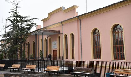 İstanbul Üniversitesi Siyasal Bilgiler Fakültesi Binası