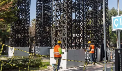 İzmir'in Tarihi Kapısına Güçlendirme Çalışması