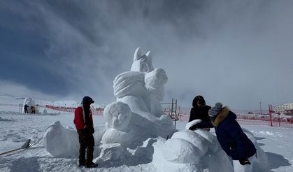 Erciyes’te Kar; Sanat Eserine Dönüştü