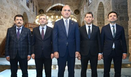 Bin 300 Taşla Yeniden Doğan Cami