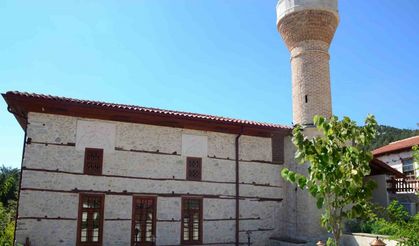 Restorasyonu Biten Cami Eserlerin İadesini Bekliyor
