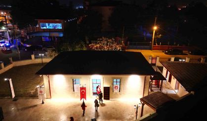 Tarihi Cami'de Restorasyon Bitti, İlk Teravih Kılındı