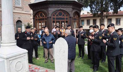 Tarihi Camii Haziresinde Yatan Şehidimiz Anıldı