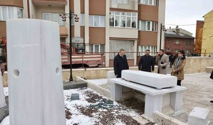Tarihi Türbe Aslına Dönüyor