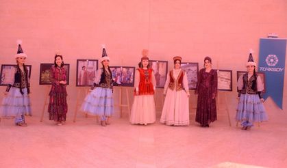TÜDAM'da Kadın Kıyafetleri Sergisi