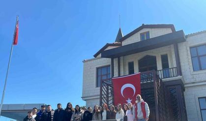 Üniversite Öğrencileri Tarihe Yolculuk Yaptı