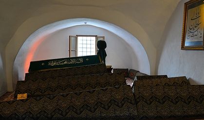 Şeyh Edebali Türbesi Ziyarete Kapanıyor