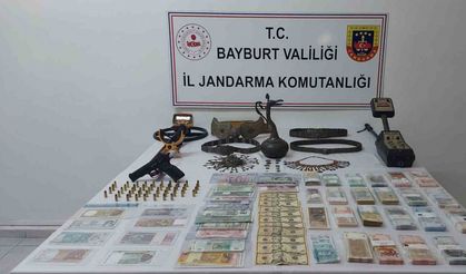 Bayburt Merkezli 13 İlde Kaçakçılık Operasyonu