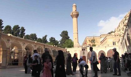 Tarihi Yapılarda Deprem ve Sel Felaketinin İzleri Siliniyor