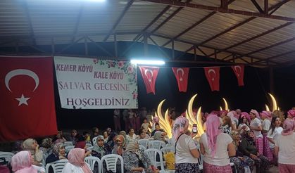 Manisa’nın tarihi mahallesi şalvar gecesiyle şenlendi