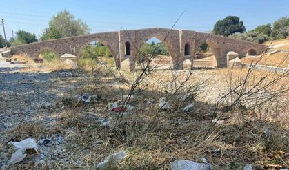 Tarihi Yunan Köprüsü’ne çevre düzenlemesi istiyorlar