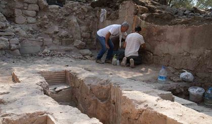 Antandros'ta bin 600 yıllık vaftizhane ortaya çıkarıldı