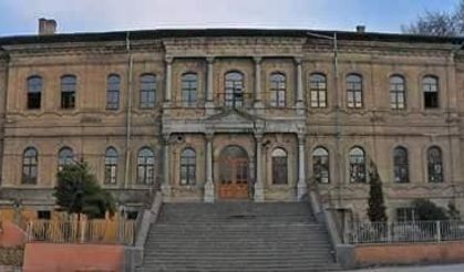 Kütahya Lisesi’nin tarihi taş binasına restorasyon