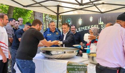 Şeyh Edebali Külliyesi’nde vatandaşlara şifalı pilav ikramı