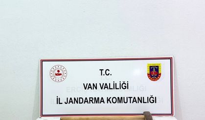 Van’da kaçak kazı yapan 3 kişi yakalandı
