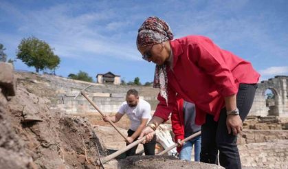 Sosyal Yardım İşleri çalışanları bu sefer tarihe dokundu