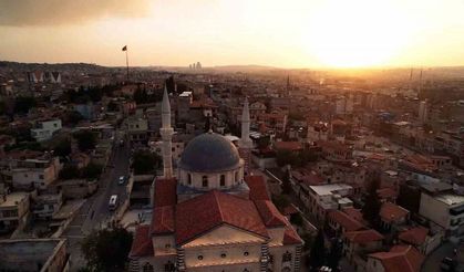 Tarihi Kurtuluş Camii ihtişamıyla hayran bırakıyor