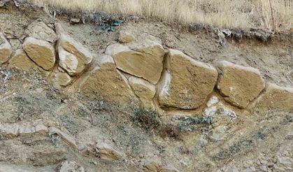 Yüksekova’da gizemli buluntu heyecanı