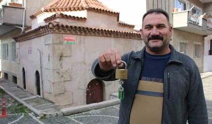 Kilit vurulan 9 türbeden 5'i yeniden ziyarete açıldı