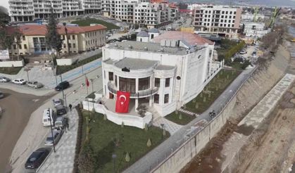 Tarihi meclis binasına 200 fore kazık