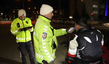 Sultandere'de asayiş ve trafik denetimi yapıldı