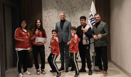 Erdem Koleji'nden karatede tarihi başarı