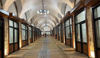 526 yıllık Tarihi Çarşı'da 140 iş yeri hazır