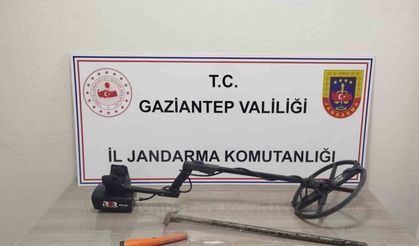Define bulmak için kaçak kazı yapan 2 şahıs suçüstü yakalandı